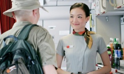 美女扒开尿道让男人捅